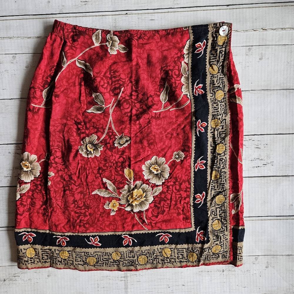 Requirements Red Floral Wrap Mini Skirt Size Small‎